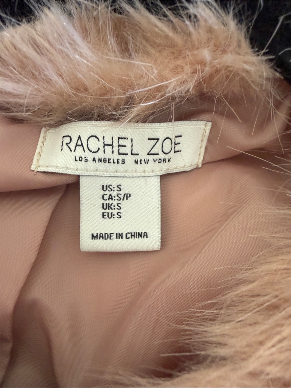 Rachel Zoe Women’s Dusty Rose Faux Fur Cropped Jacket - Picture 3 of 4